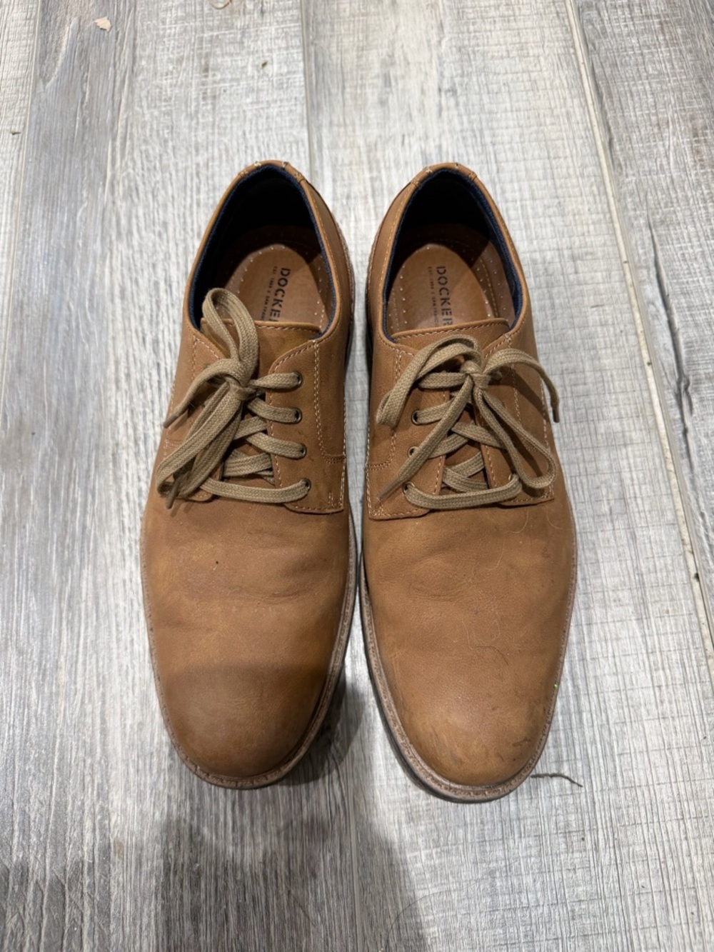 Dockers Men's Tan Lace-Up Oxfords